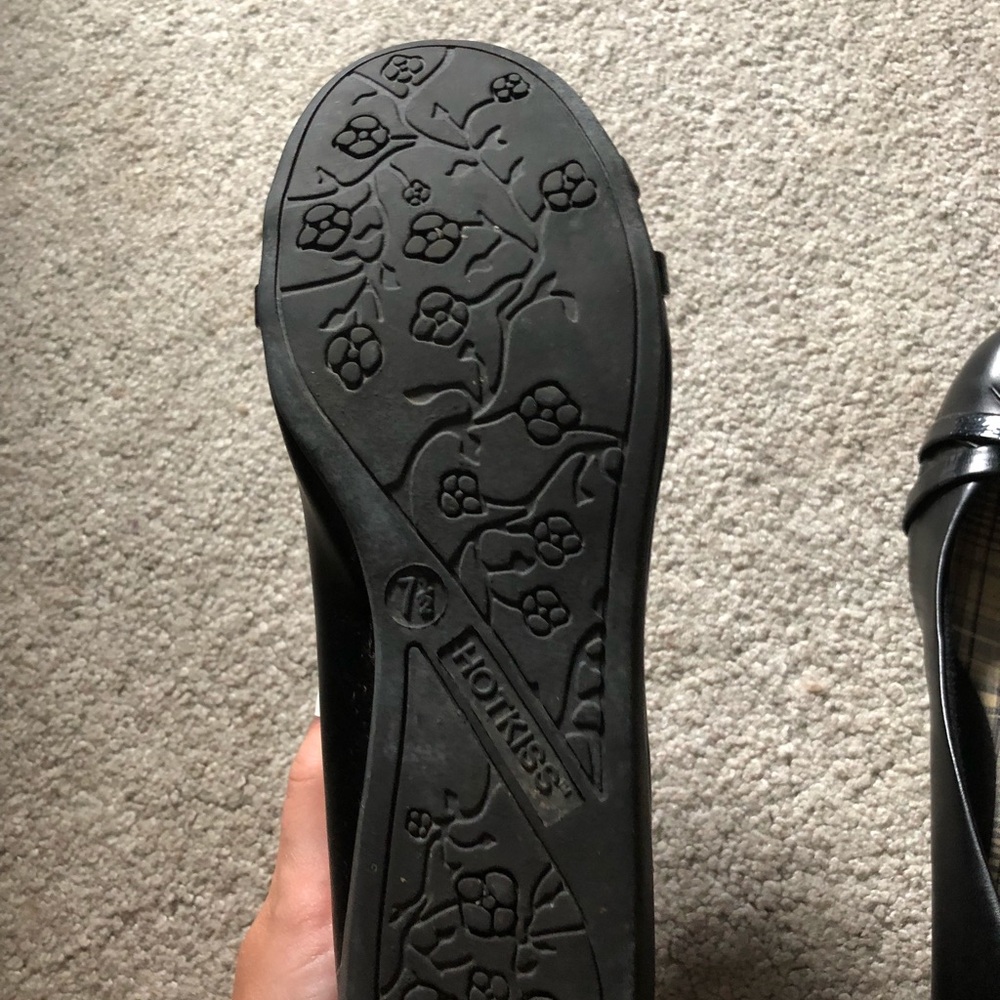 Flats - Picture 3 of 3